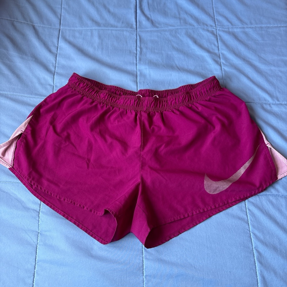 Nike Magenta Athletic Shorts Lightweight Moisture-Wicking